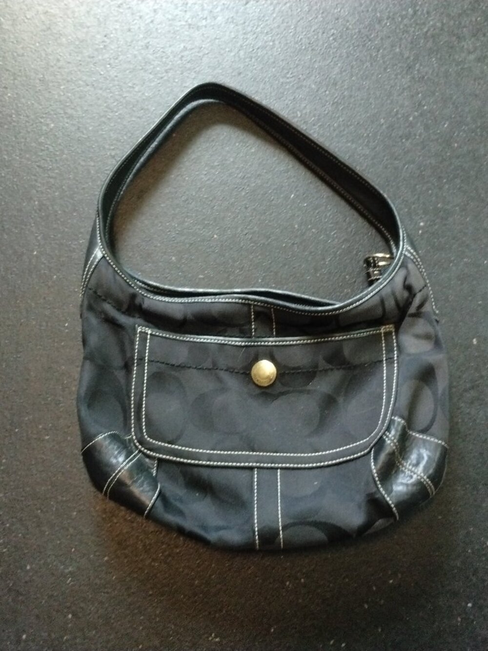 Coach Signature Canvas Medium Hobo Shoulder Bag (style 11290)